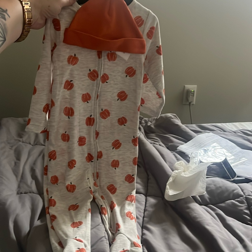 PUMPKIN BABY ONESIE